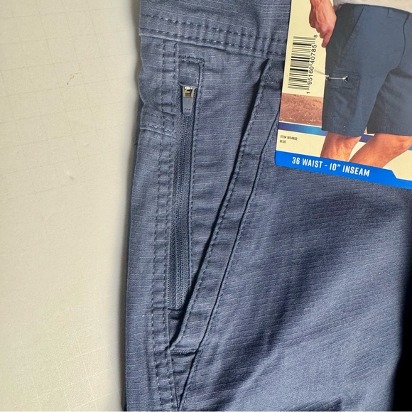 Copper & Oak Supply Co.
Venture Ripstop Cargo Blue Shorts
36 Waist - 10” Inseam - Picture 3 of 10